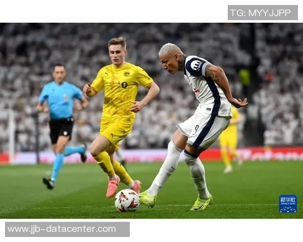 欧联杯精彩对决国米与热刺战成平局红牌事件引发全场热议分析战术细节