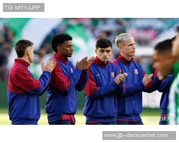 足总杯精彩对决那不勒斯与莱比锡战成平局神扑瞬间引发热议与转会传闻